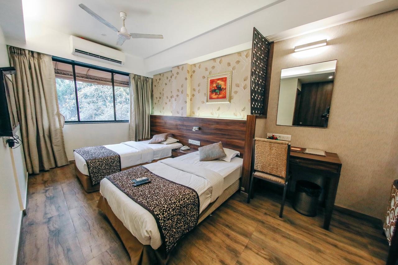 Hotel Maharana Inn Chembur Мумбаи Экстерьер фото
