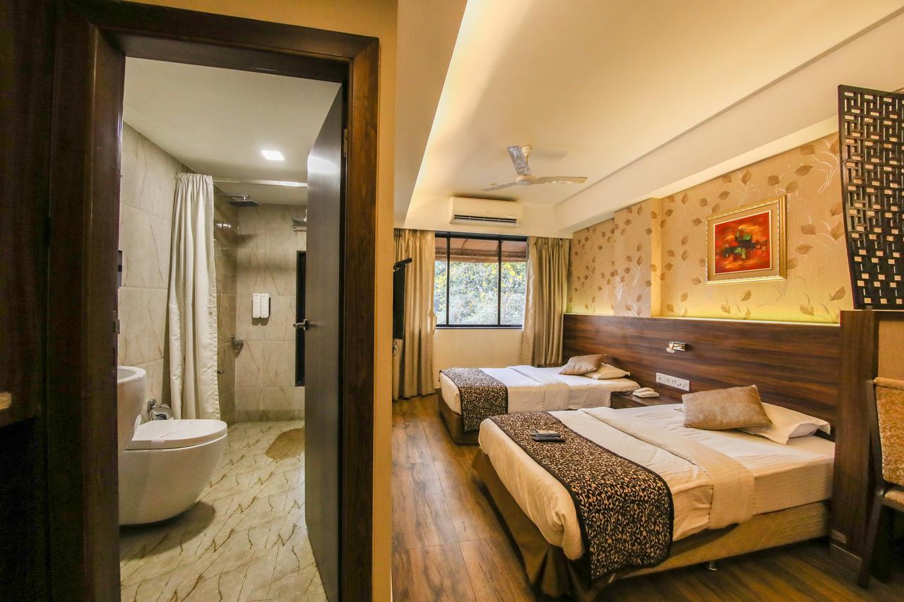 Hotel Maharana Inn Chembur Мумбаи Экстерьер фото